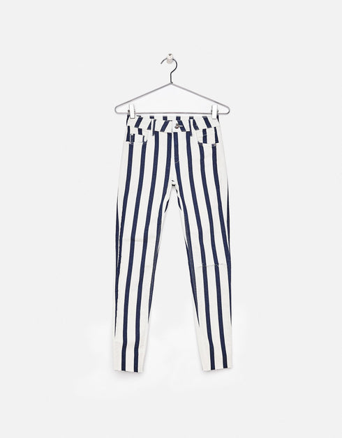 Low waist ripped jeans